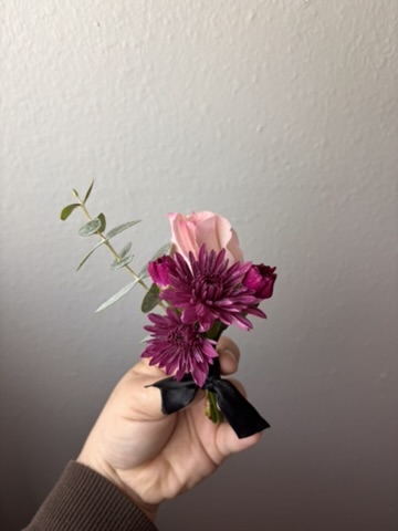 CANDELA Flower Co. custom floral arrangement