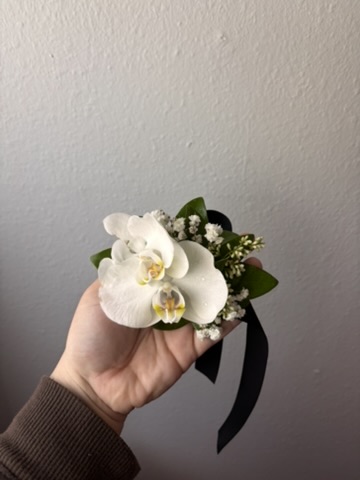 CANDELA Flower Co. custom floral arrangement