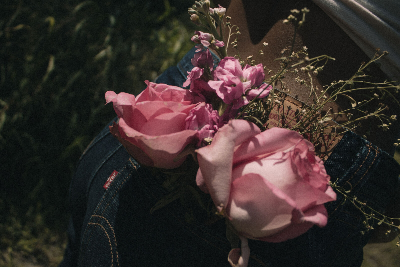 Candela Flower Co. bouquet in the field
