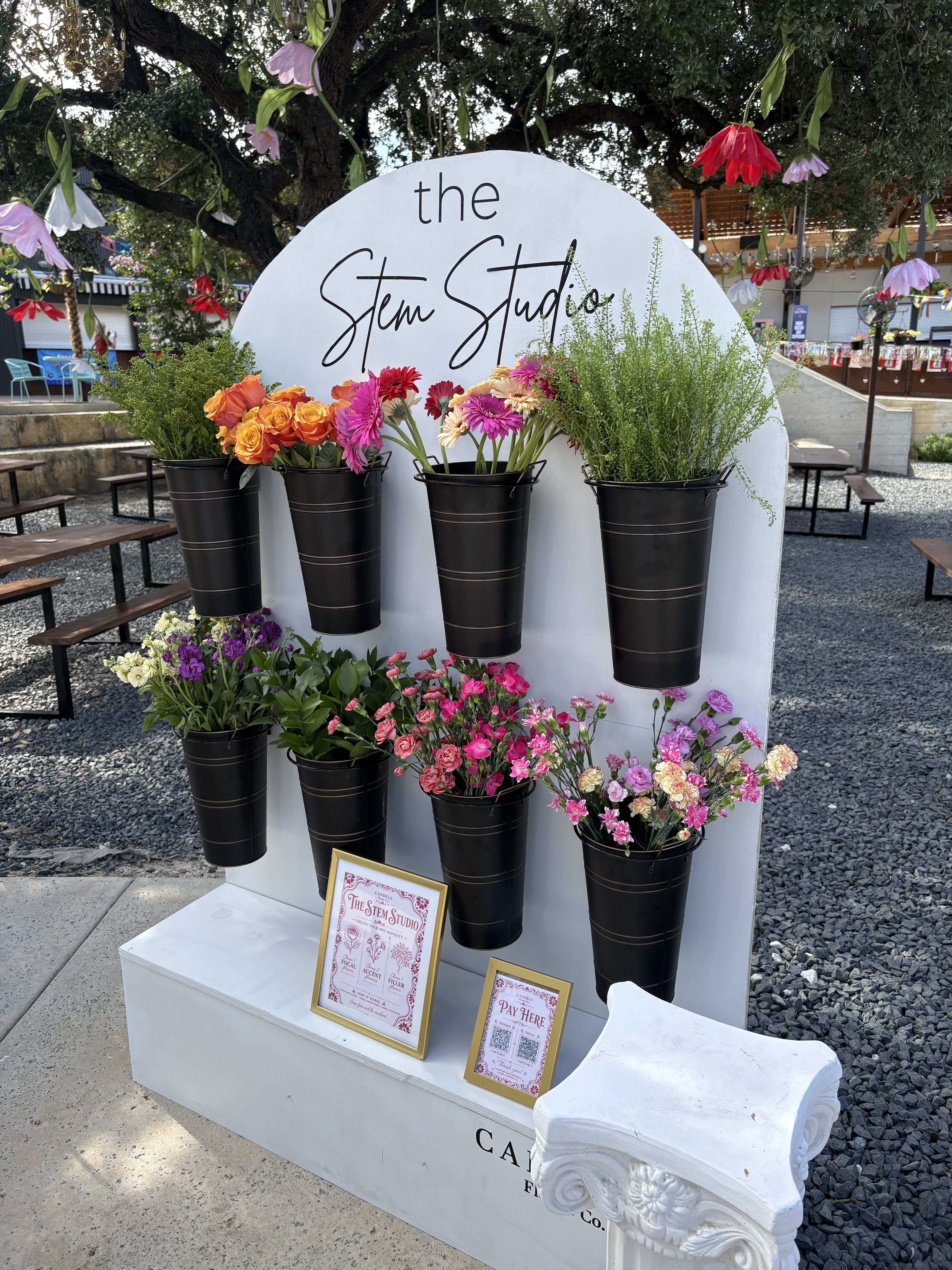 CANDELA Flower Co. Stem Studio flower wall setup